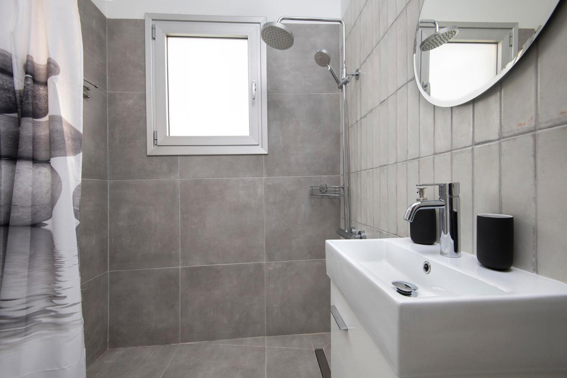 Amazing Two Bedroom Apartment Larnaca Exterior foto